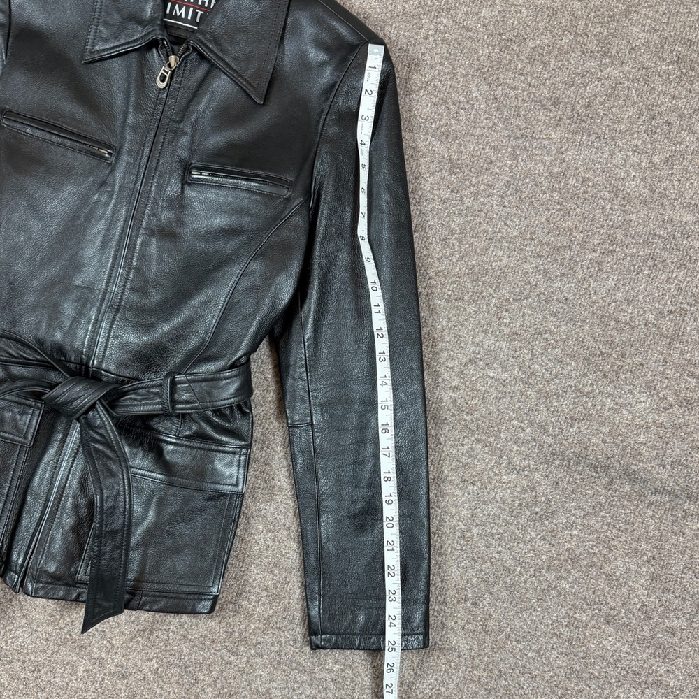 Black belted jacket - Picture 7 of 10